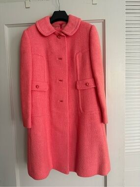 Excellent condition 60s vintage coat w/match dress in hot pink